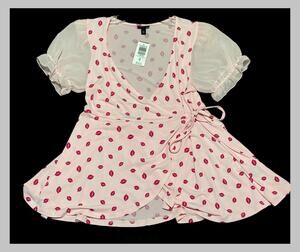 Torrid Size 00 Pink Lip Print Wrap Top Chiffon Puff Sleeve NWT